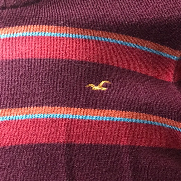 Hollister Knit Sweater. Lightweight Warm - Picture 2 of 3